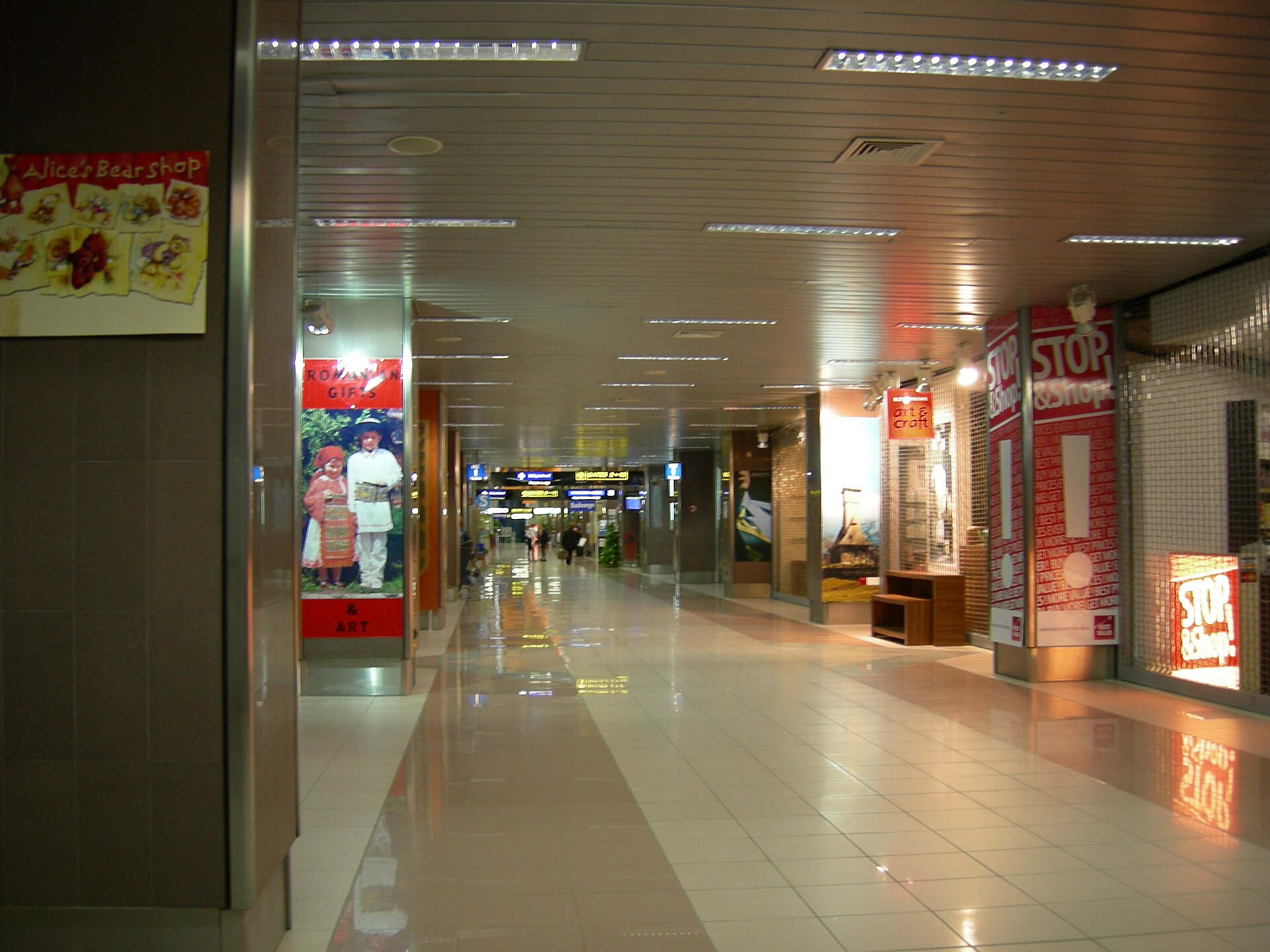 Romania airport departures — imagine de arhivă
